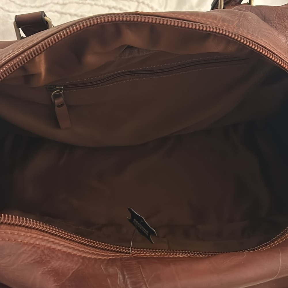 Leather Weekender Bag New with Tags - Picture 9 of 10